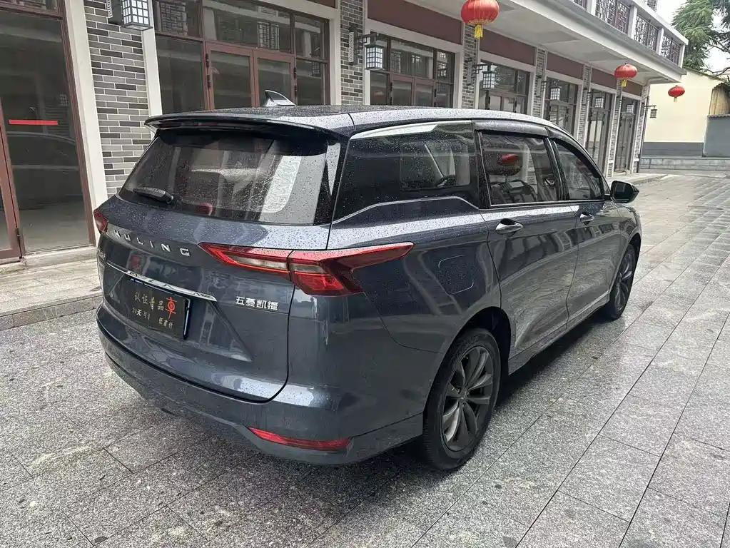 Wuling Victory - фото 4