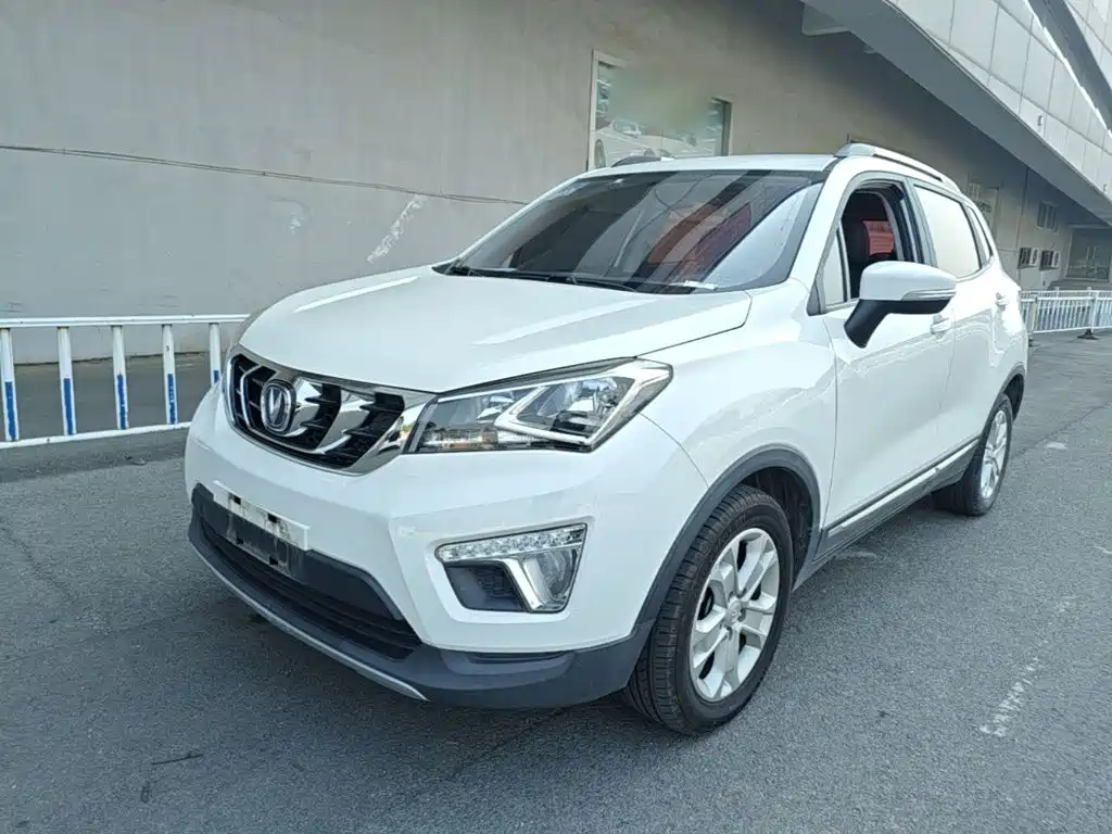 Changan CS15 — миниатюра 2