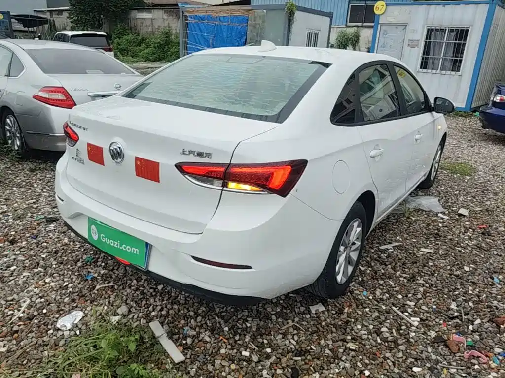 Buick Excelle — миниатюра 7