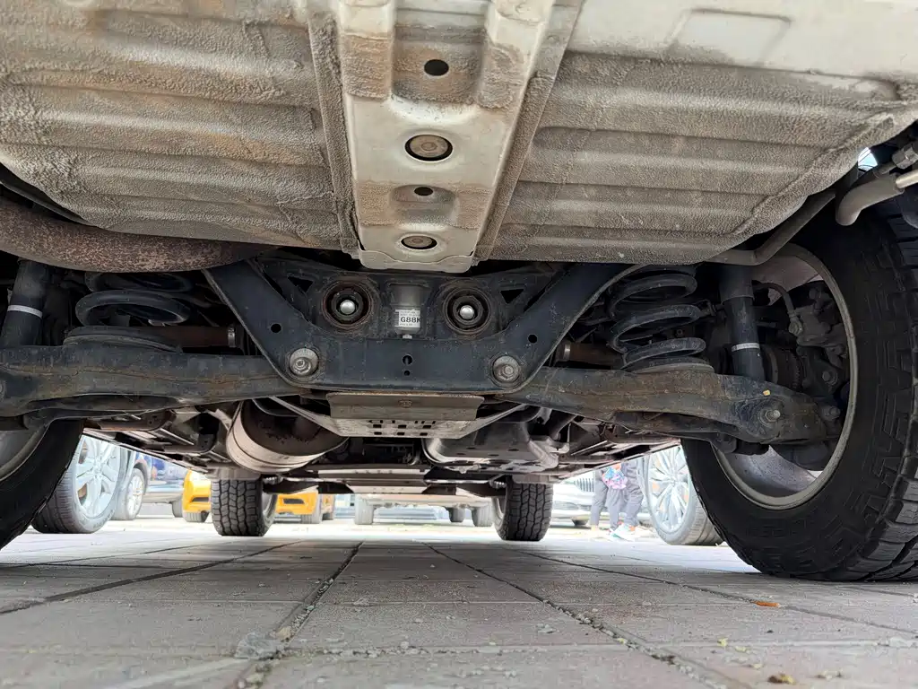 Mitsubishi Pajero (Import) — миниатюра 29