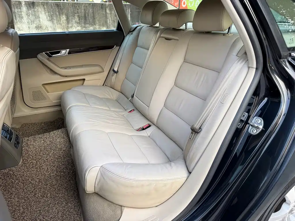 Audi A6L — миниатюра 10