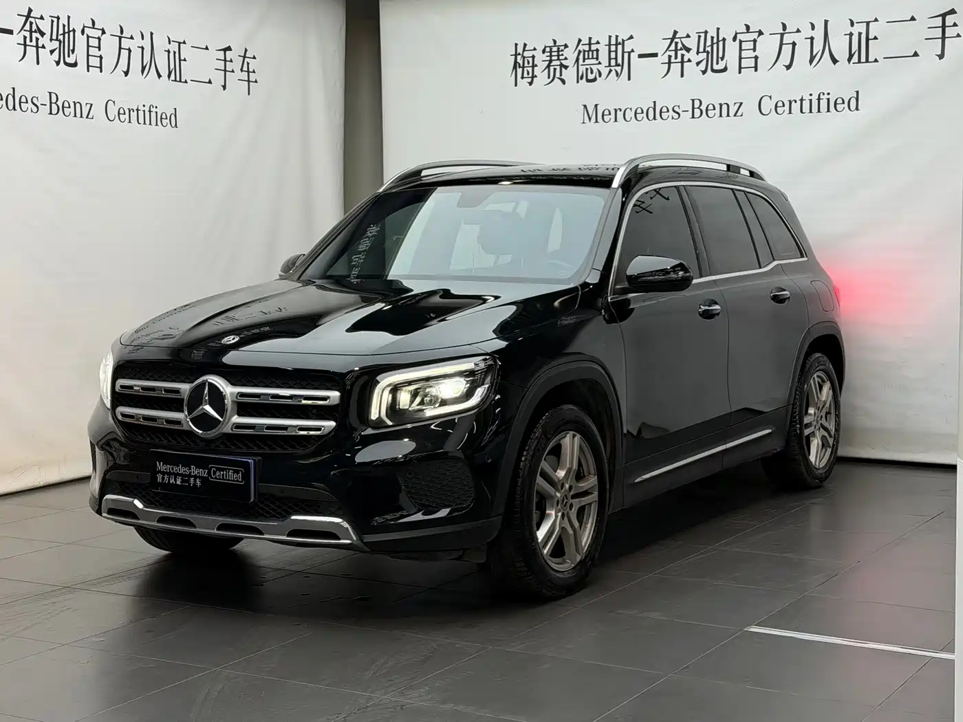 奔驰GLB 2021款 GLB 200 动感型 2021