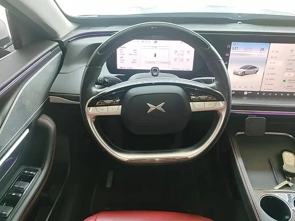 XPeng P7 — миниатюра 11