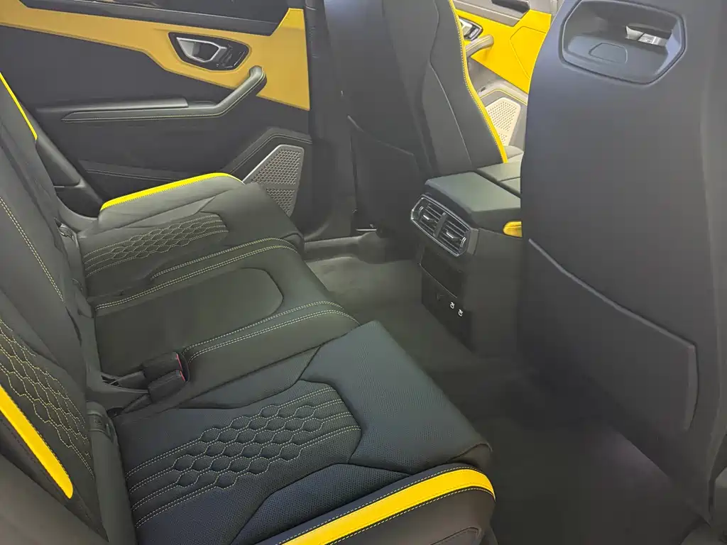 Lamborghini Urus SE 2025 4.0T Standard