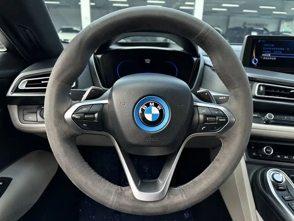 BMW i8 — миниатюра 11
