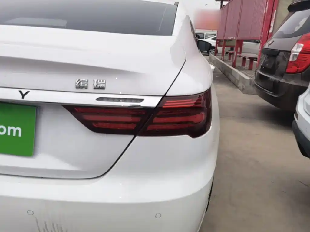 Geely Binrui — миниатюра 8