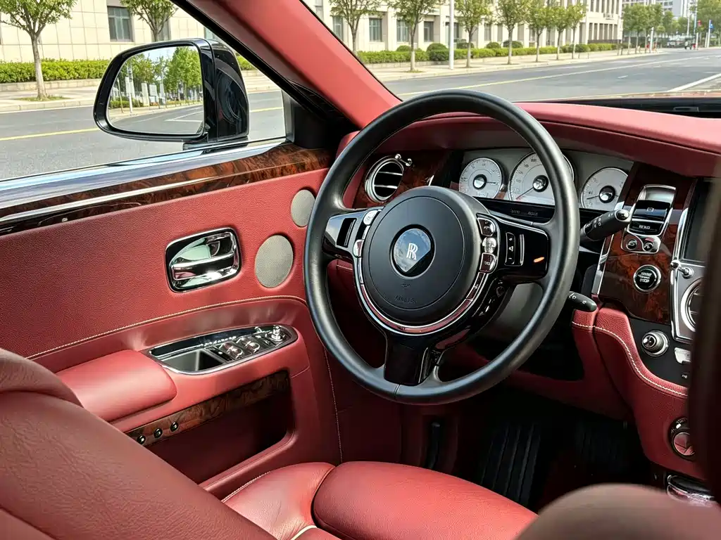 Rolls-Royce Ghost — миниатюра 8