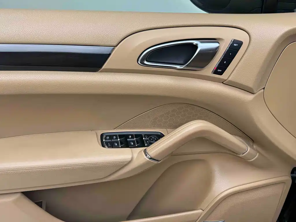 Porsche Cayenne 2011 Cayenne 3.0T