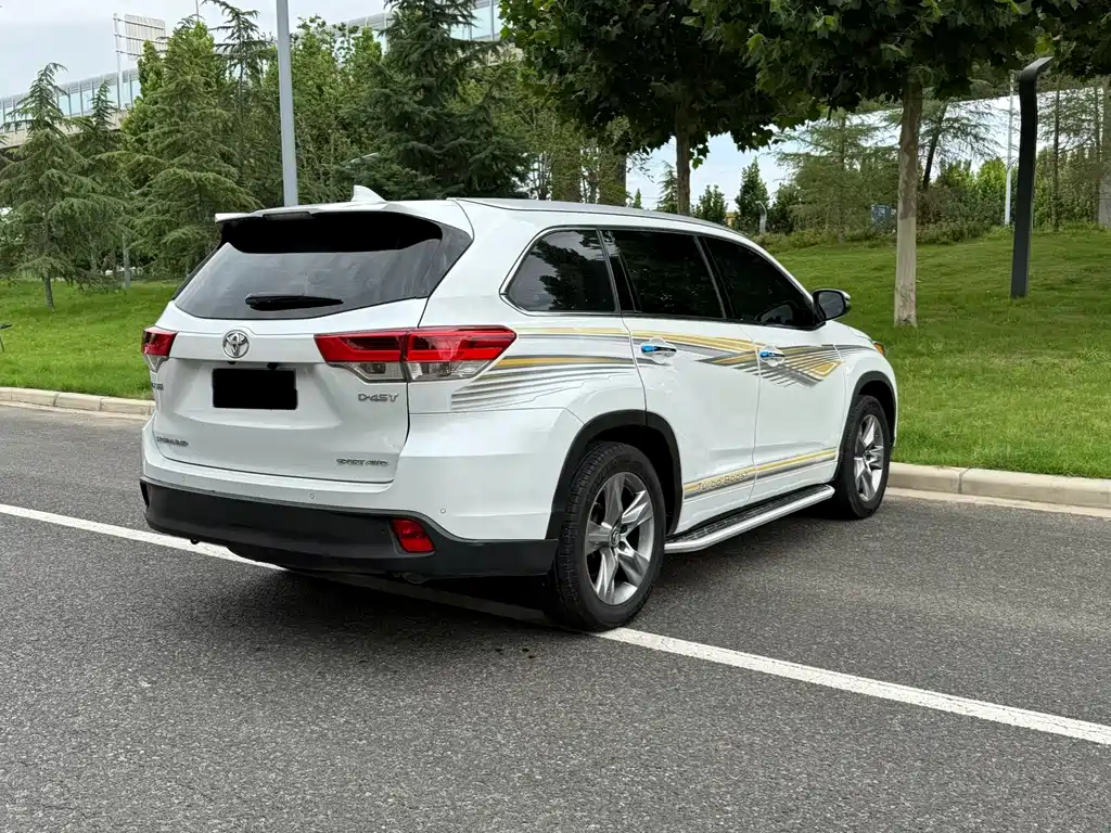 Toyota Highlander — миниатюра 9