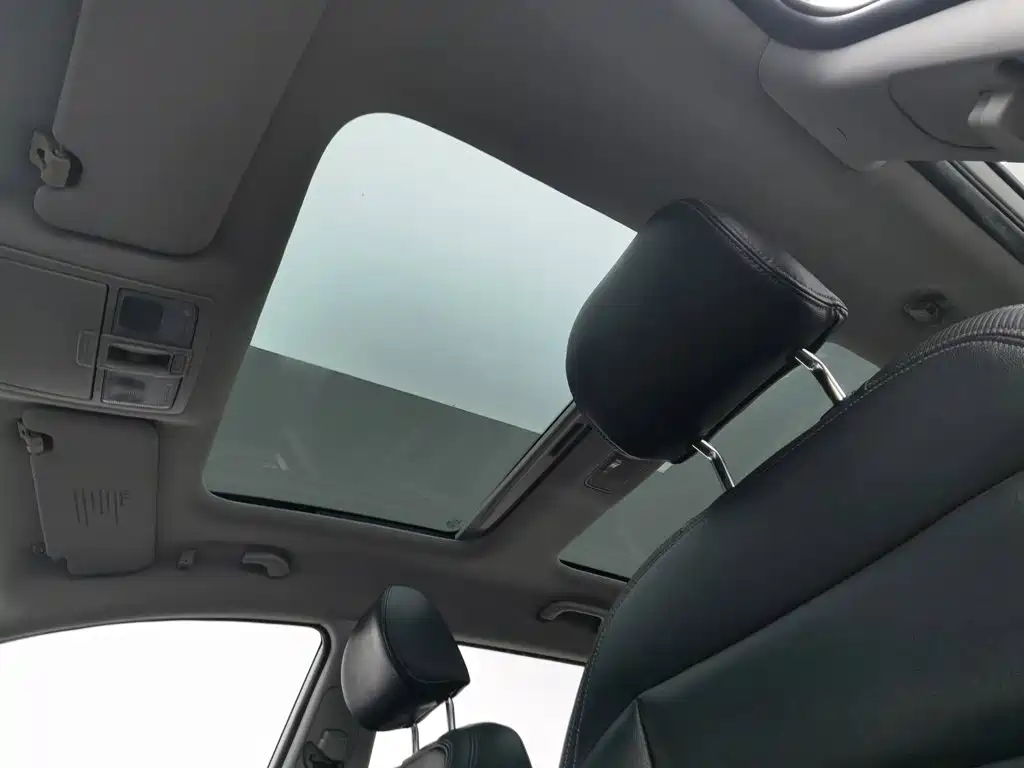 Kia Sportage — миниатюра 14