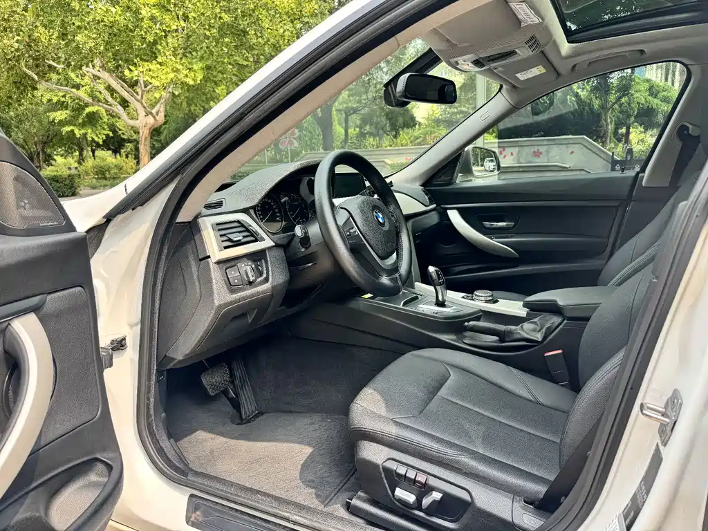 BMW 3 Series GT — миниатюра 19