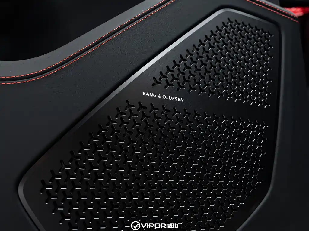 Lamborghini Urus — миниатюра 16