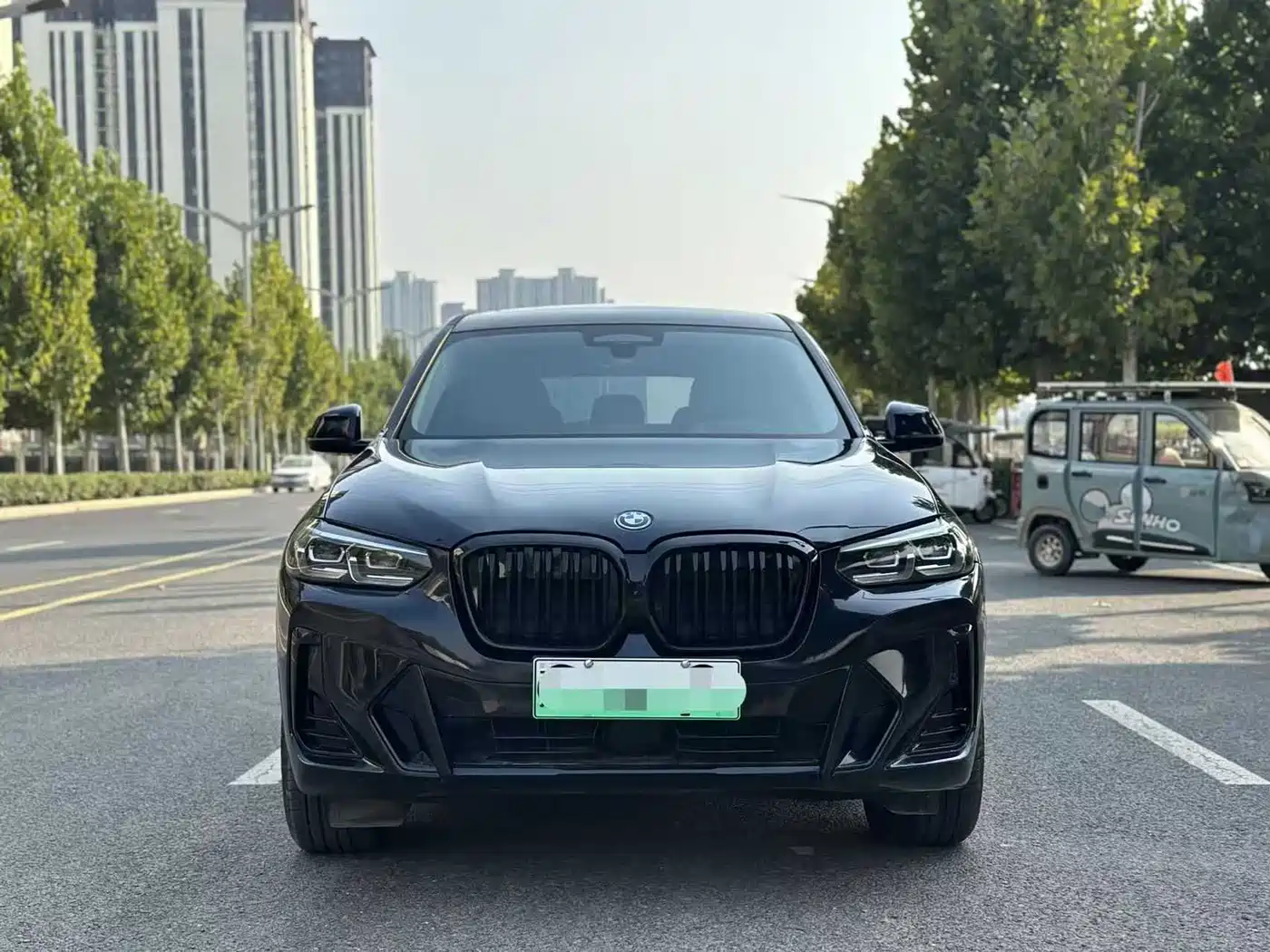 BMW iX3