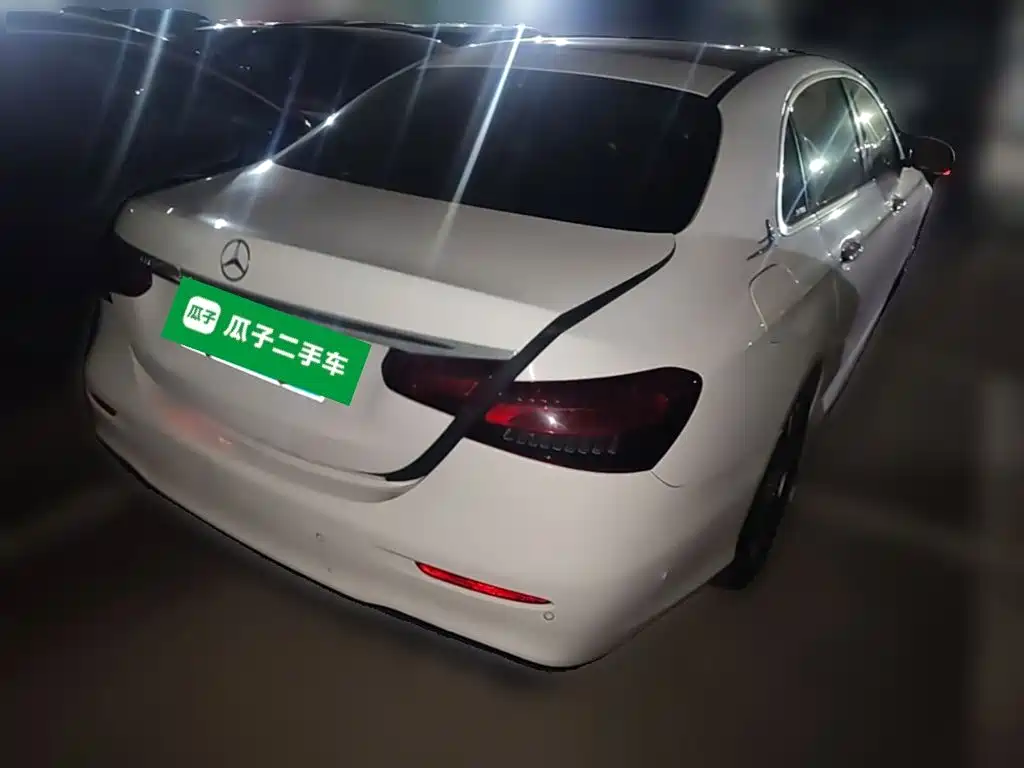Mercedes-Benz E-Class — миниатюра 10