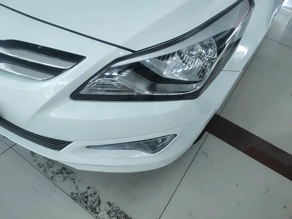 Hyundai Verna — миниатюра 24