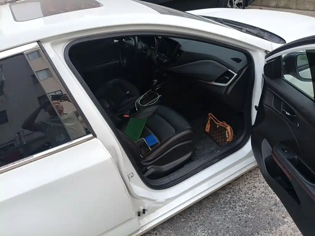 Chevrolet Monza — миниатюра 19