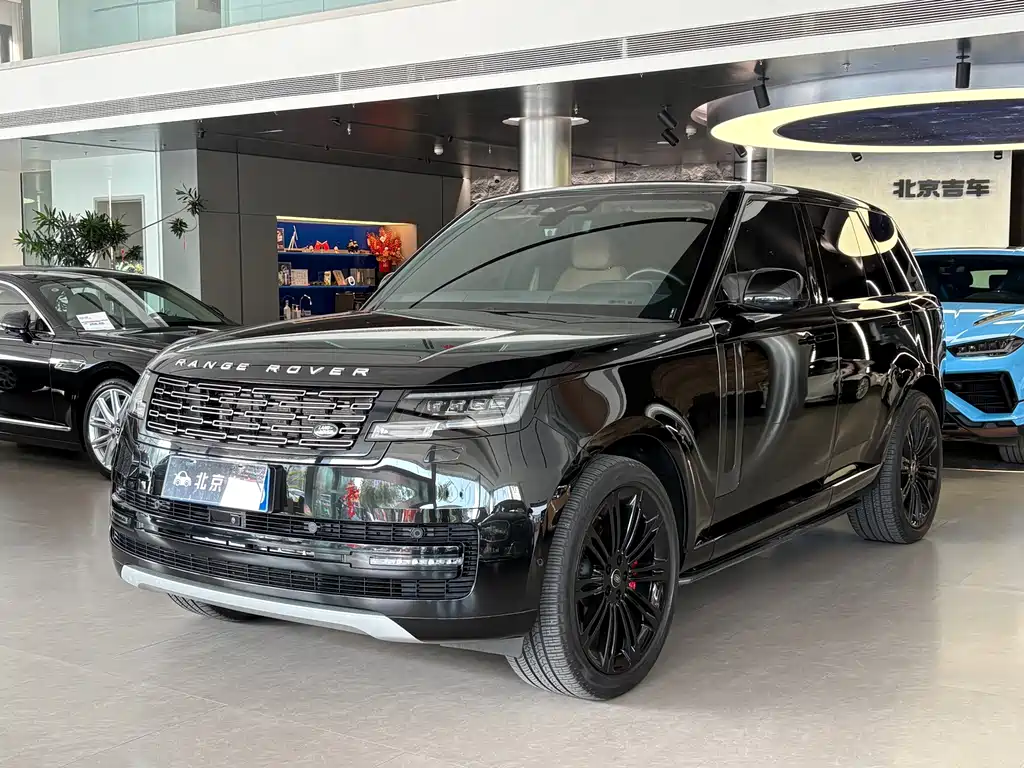 Land Rover Range Rover 2023 3.0 L6 360PS