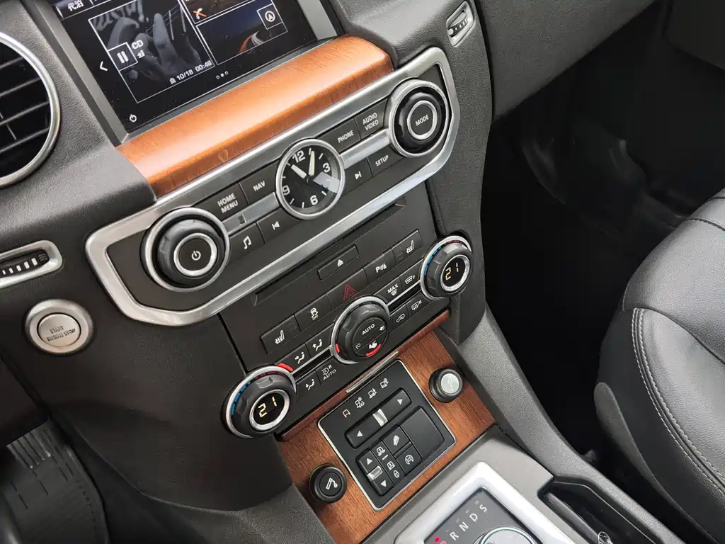 Land Rover Discovery — миниатюра 22