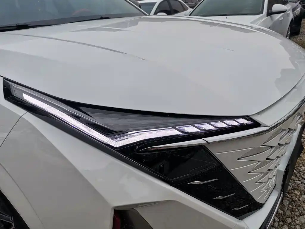 CHANGAN CHANGAN AUCHAN Z6