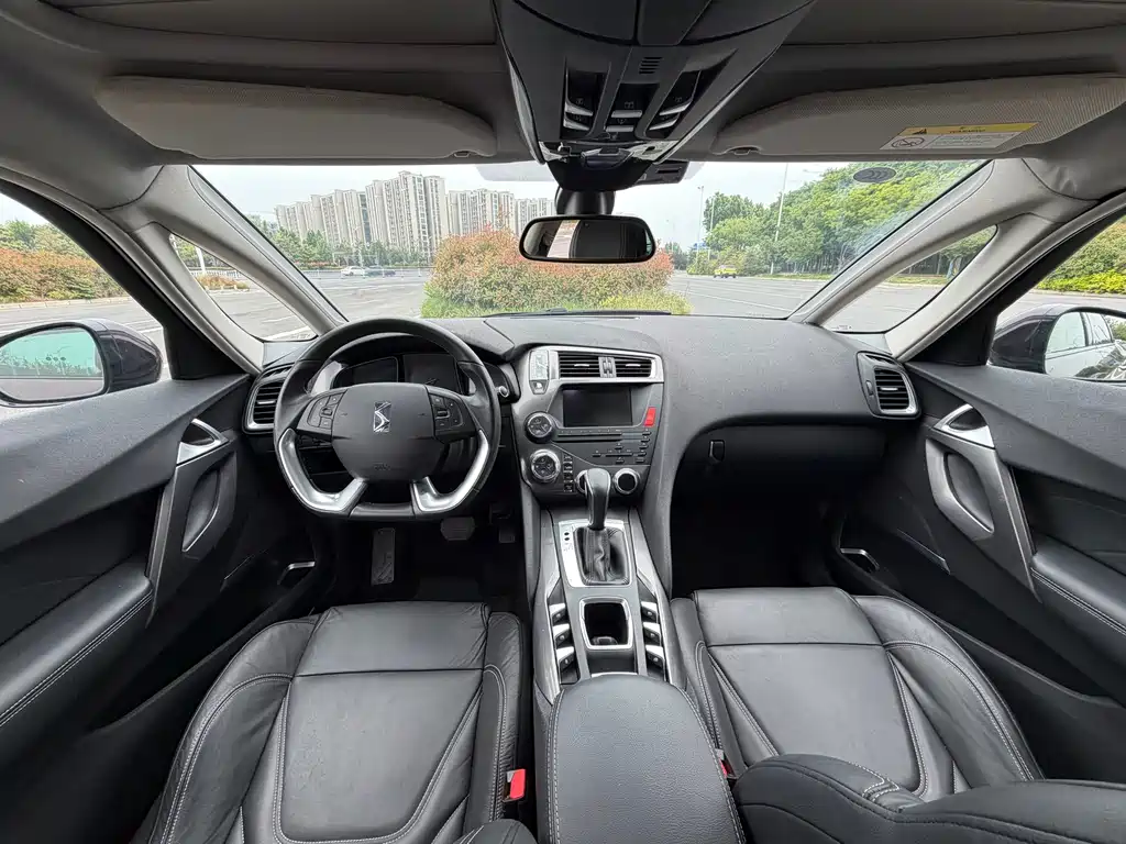 DS 5 1.6T Luxury Edition THP160, фото 10