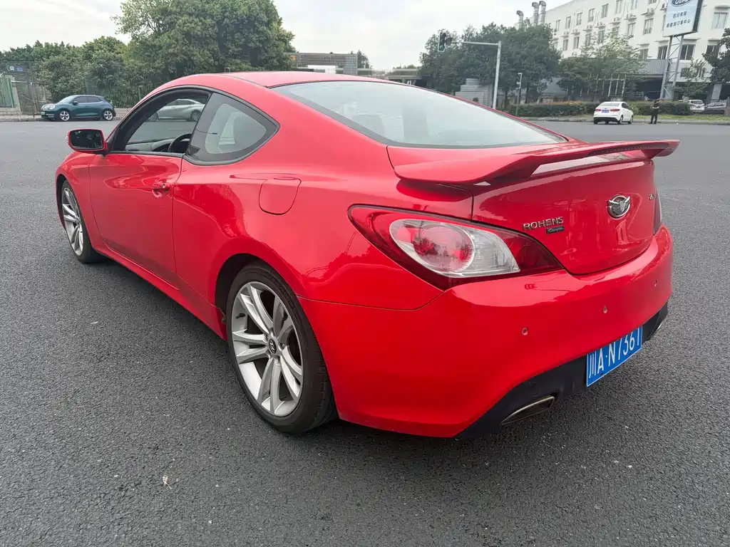 Hyundai Genesis Coupe — миниатюра 5