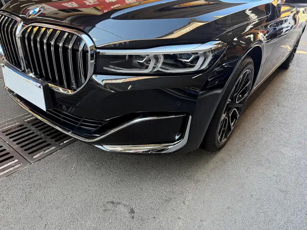 BMW 7 Series — миниатюра 41