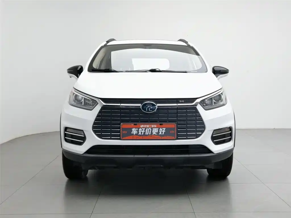 BYD Yuan 2019 EV360