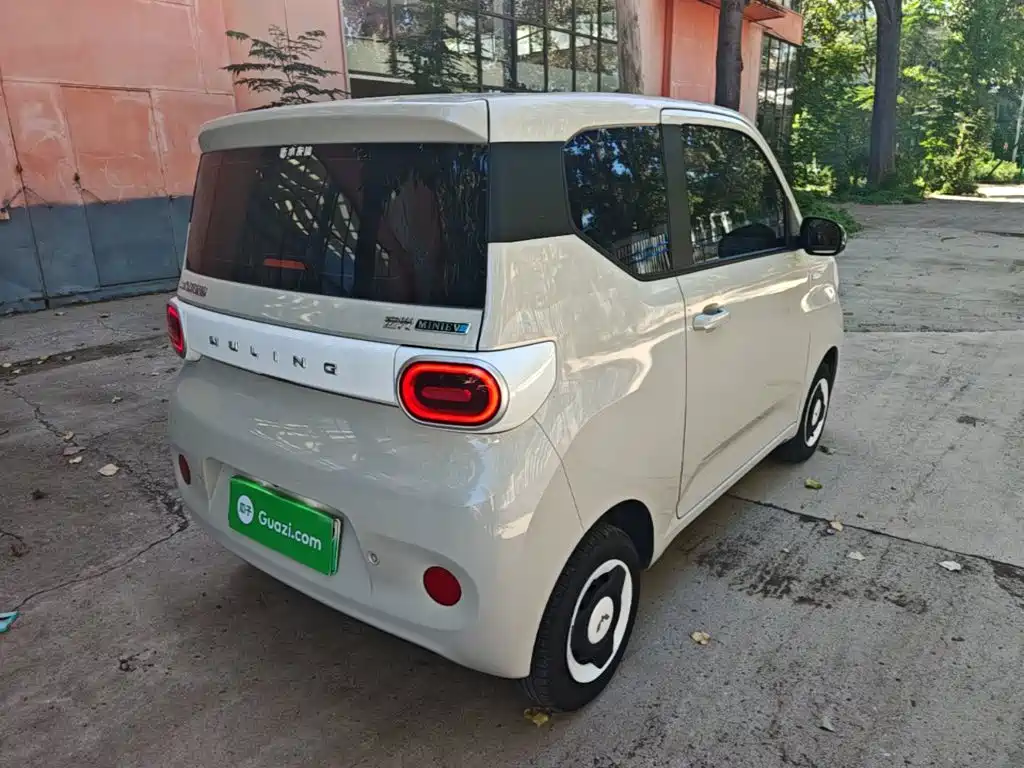 Wuling MINIEV — миниатюра 5