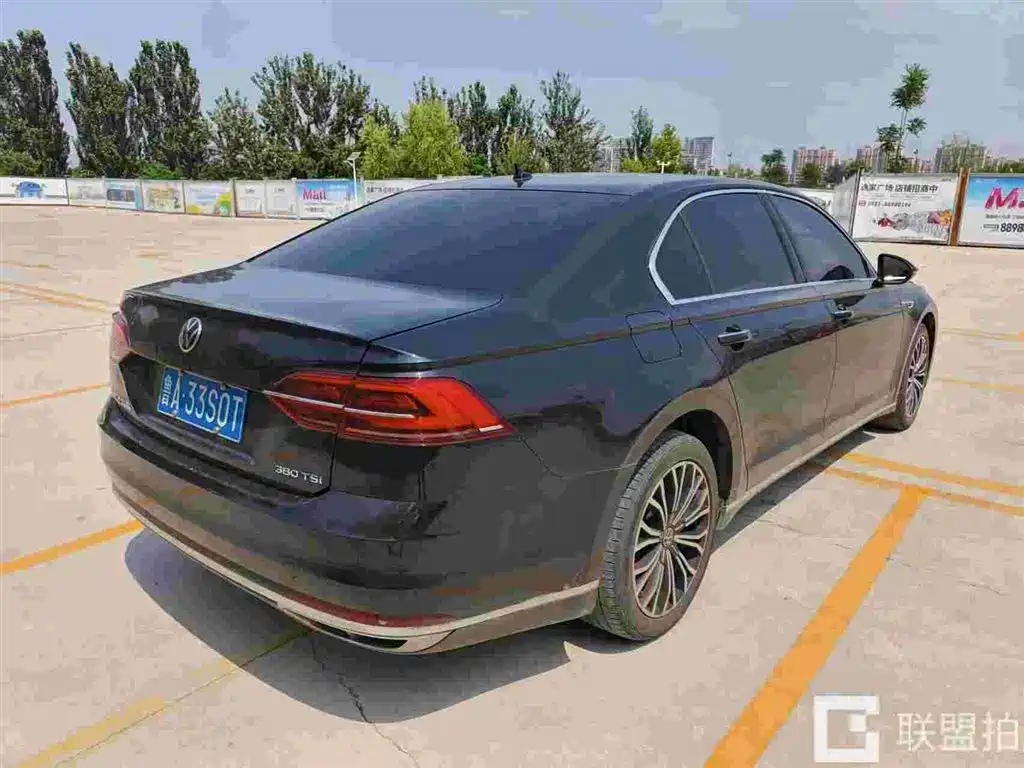 Volkswagen Phideon — миниатюра 4