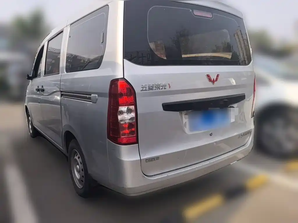 Wuling Rongguang V — миниатюра 25