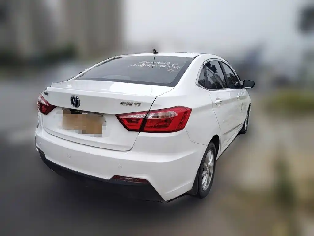 Changan V7 — миниатюра 8