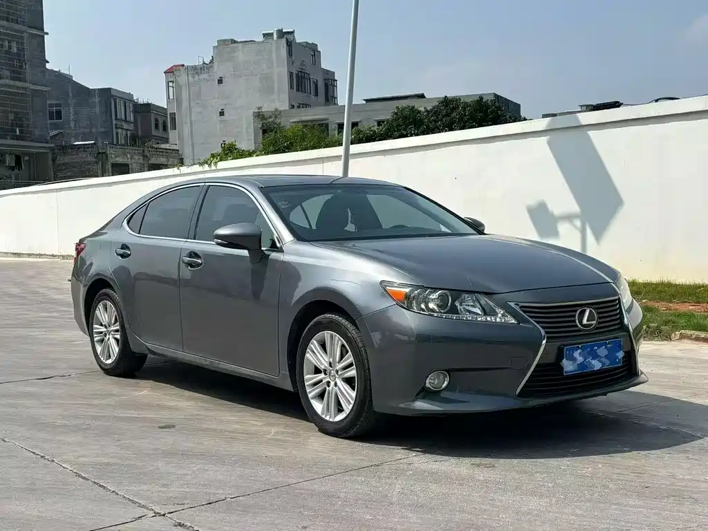 Lexus ES — миниатюра 3