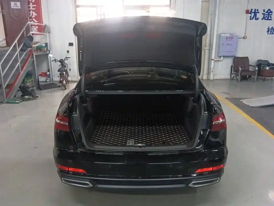 Audi A6L — миниатюра 8