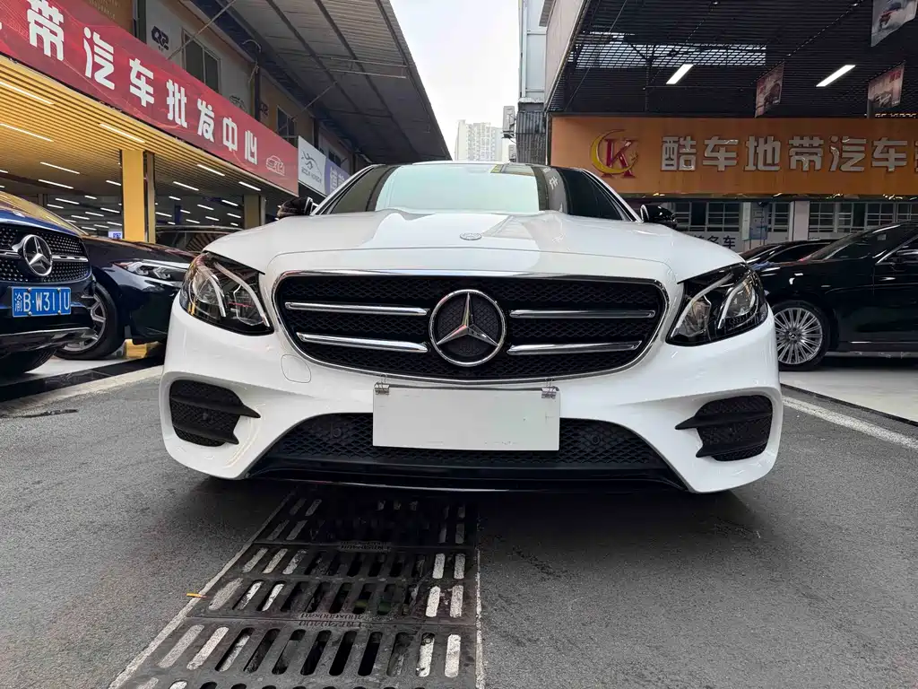 Mercedes-Benz E-Class (Import) — миниатюра 2
