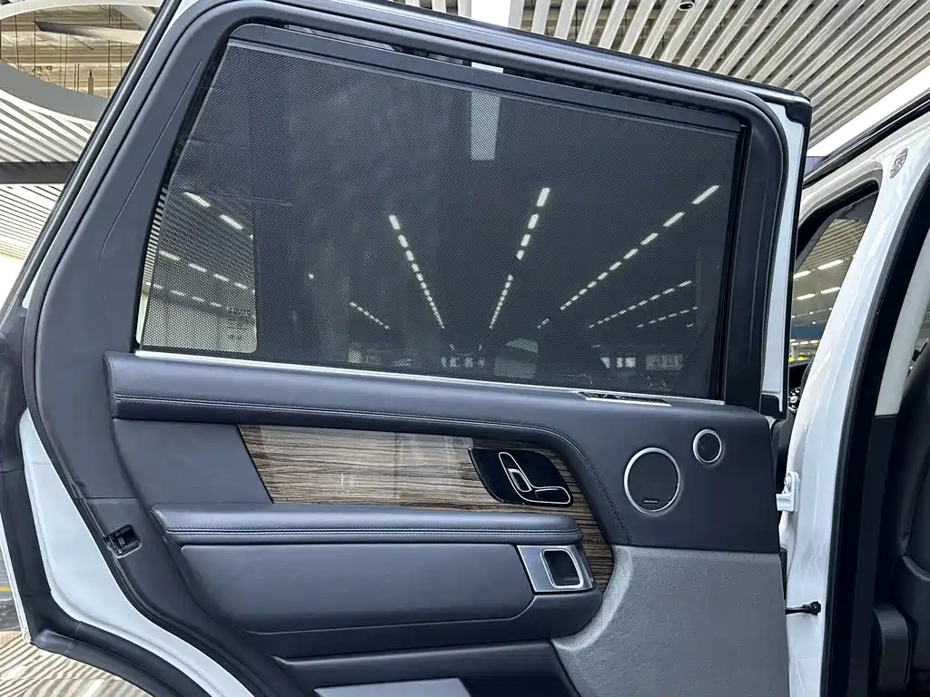 Land Rover Range Rover 2018 3.0 SC V6 Vogue Long Wheelbase
