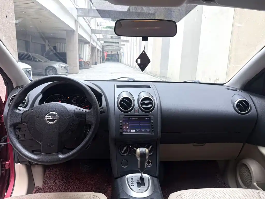 Nissan Qashqai — миниатюра 10