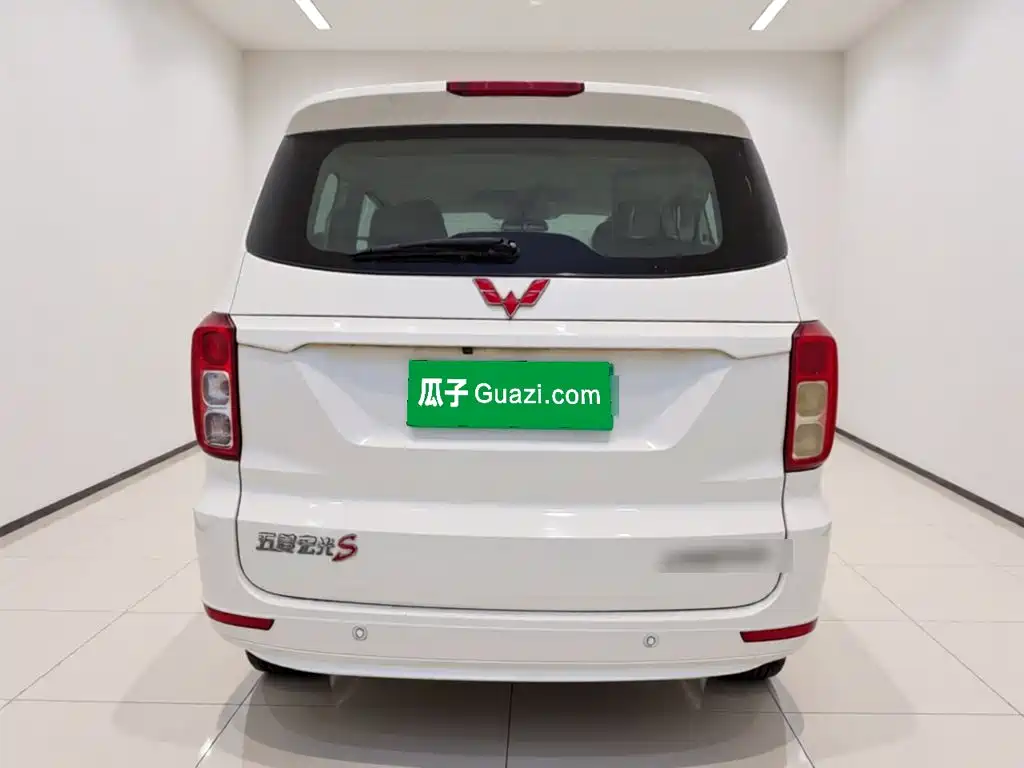 Wuling Hongguang — миниатюра 3