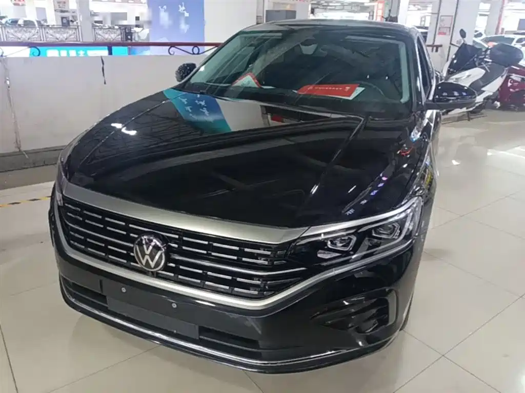 Volkswagen Passat 2024
