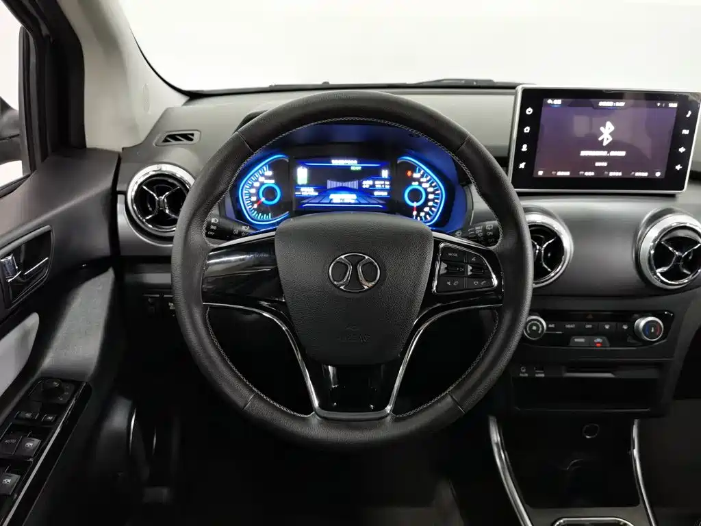 BAIC New Energy EC5 — миниатюра 11