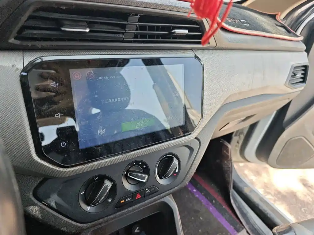 Wuling Hongguang — миниатюра 9