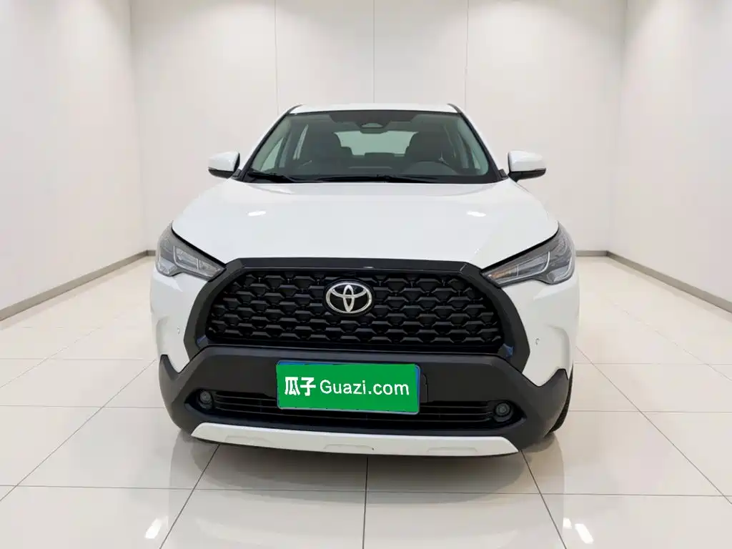 Toyota Corolla Cross — миниатюра 24