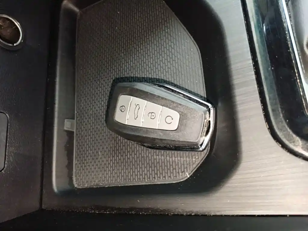 Geely Emgrand S — миниатюра 9