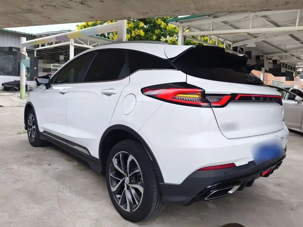 Geely Emgrand S — миниатюра 5