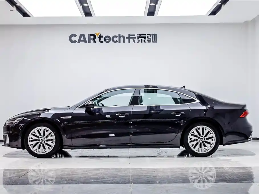 Audi A7L 2024 45TFSI S-line