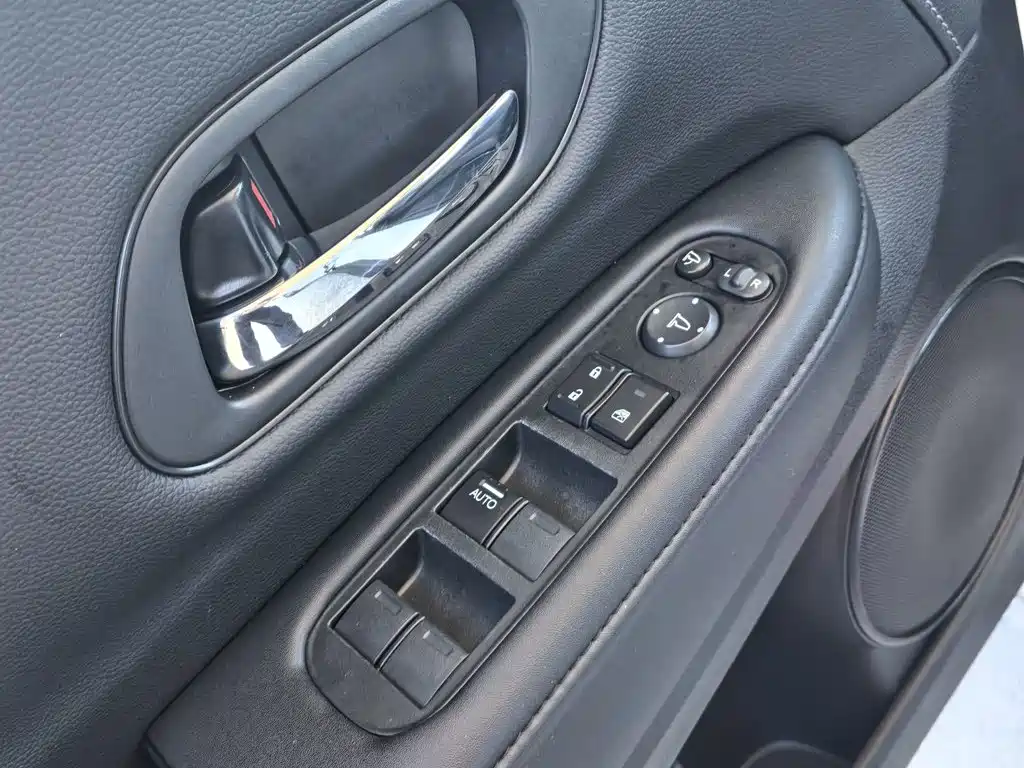 Honda Vezel — миниатюра 2