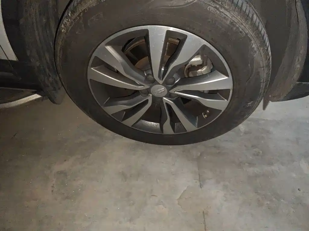Geely Boyue — миниатюра 8