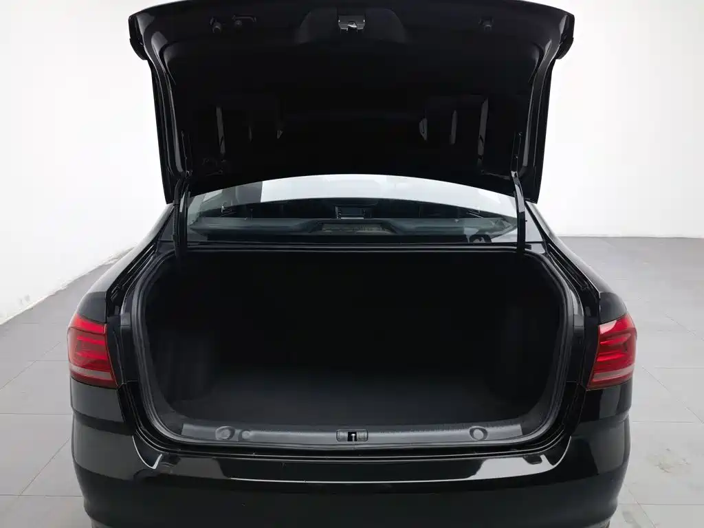 Volkswagen Lavida — миниатюра 16