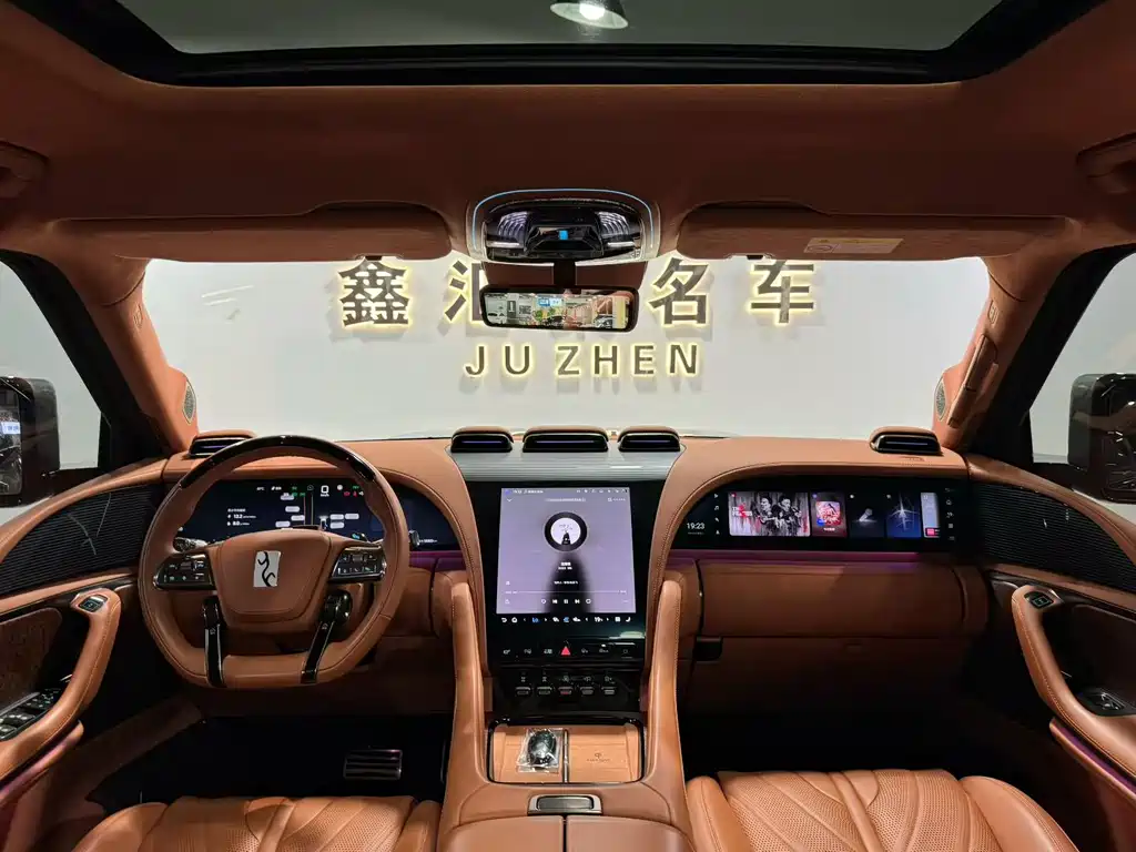 Yangwang Yangwang U8 — миниатюра 9