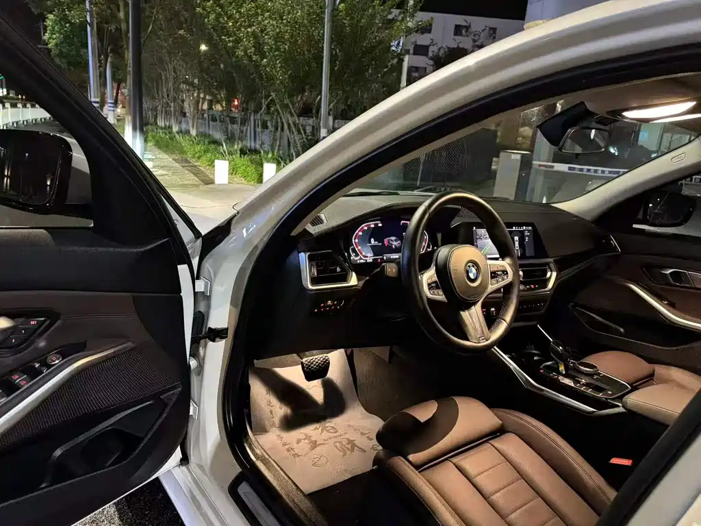 BMW 3 Series — миниатюра 4