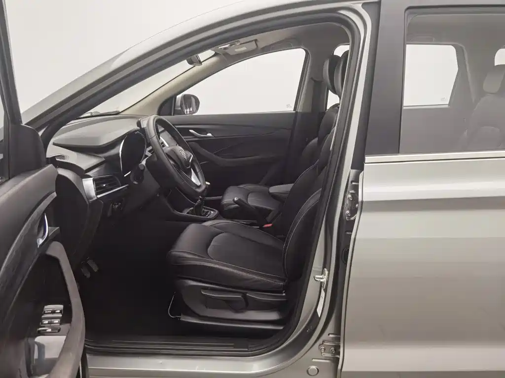Baojun 360 — миниатюра 10